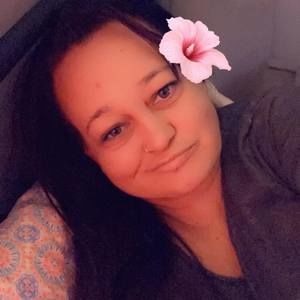 Meet your Posher, Angie